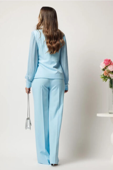 compleu pantaloni evazati